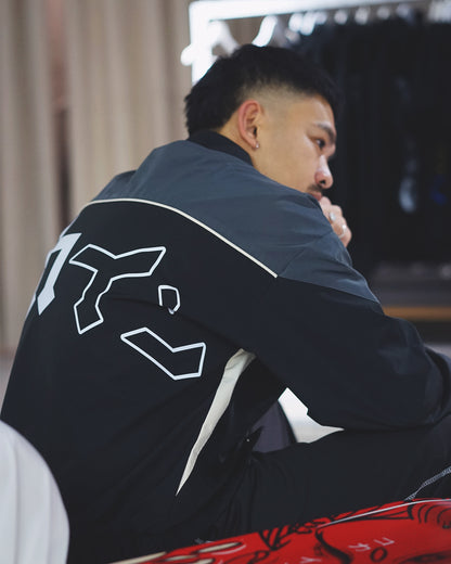 Spray Logo Jacket ///